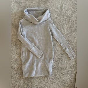 Lululemon Cozy Gray Turtleneck Sweater